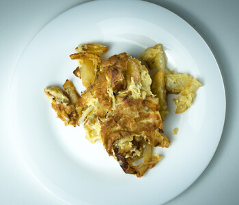 Tortilla Espanola - caftofi prajiti cu omleta